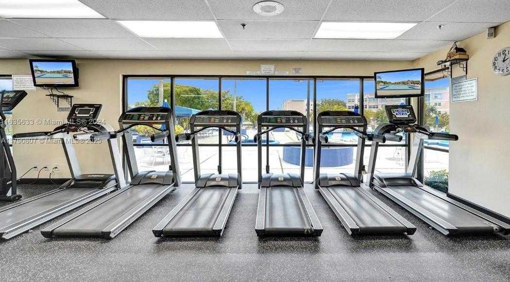 Small Image of 8400 SUNRISE LAKES BLVD #310, Sunrise Number 21