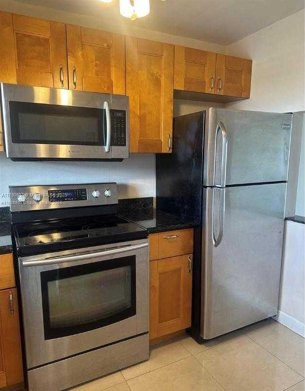 Small Image of 8400 SUNRISE LAKES BLVD #310, Sunrise Number 5