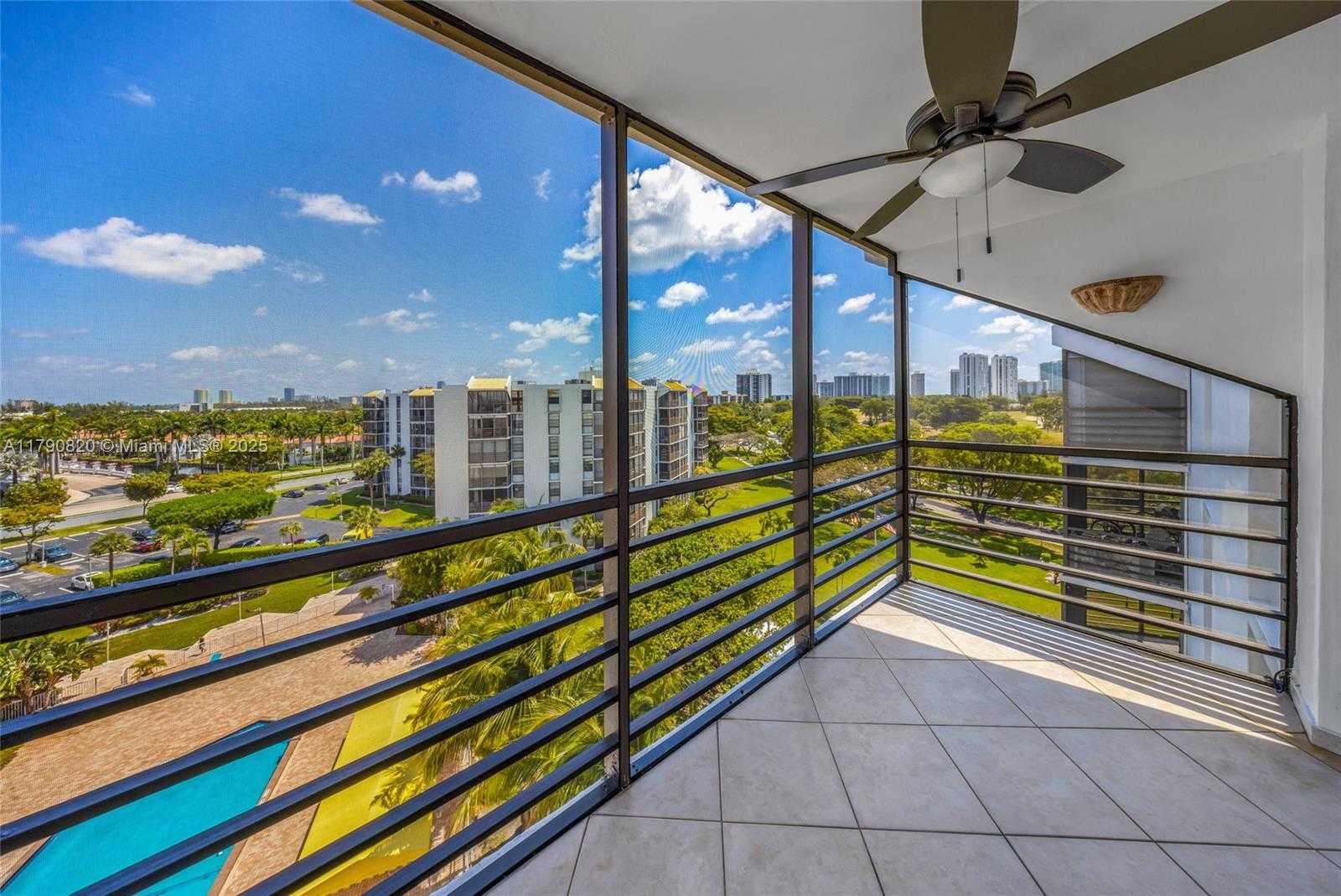 Small Image of 20400 E Country Club Dr, Aventura, FL 33180, USA Number 15