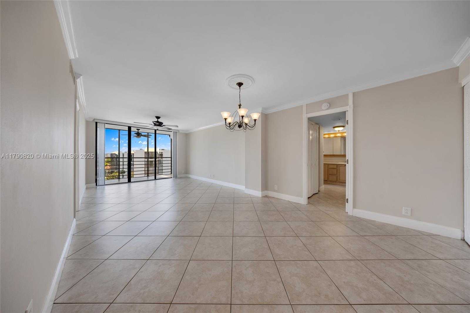 Small Image of 20400 E Country Club Dr, Aventura, FL 33180, USA Number 8