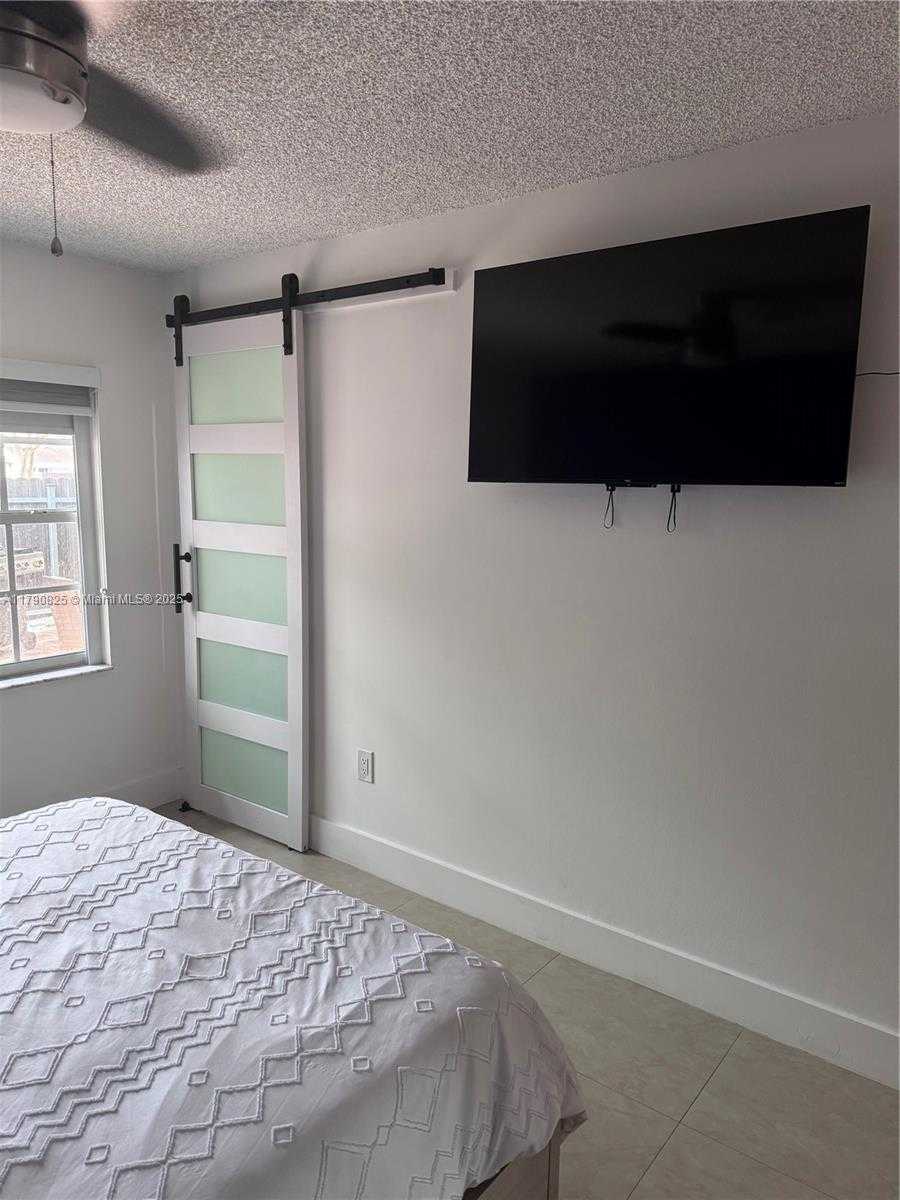 Small Image of 5308 SOUTH WEST 138TH PL, Miami Number 15