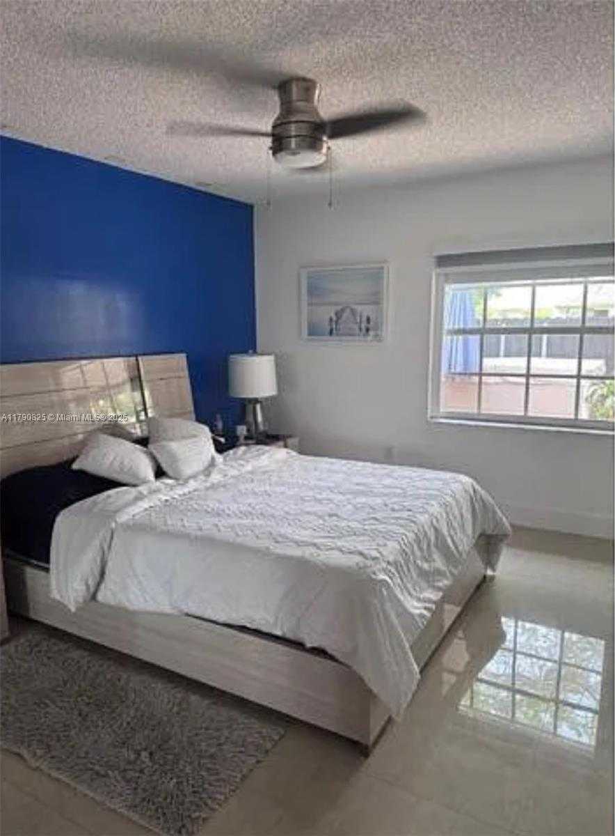 Small Image of 5308 SOUTH WEST 138TH PL, Miami Number 8