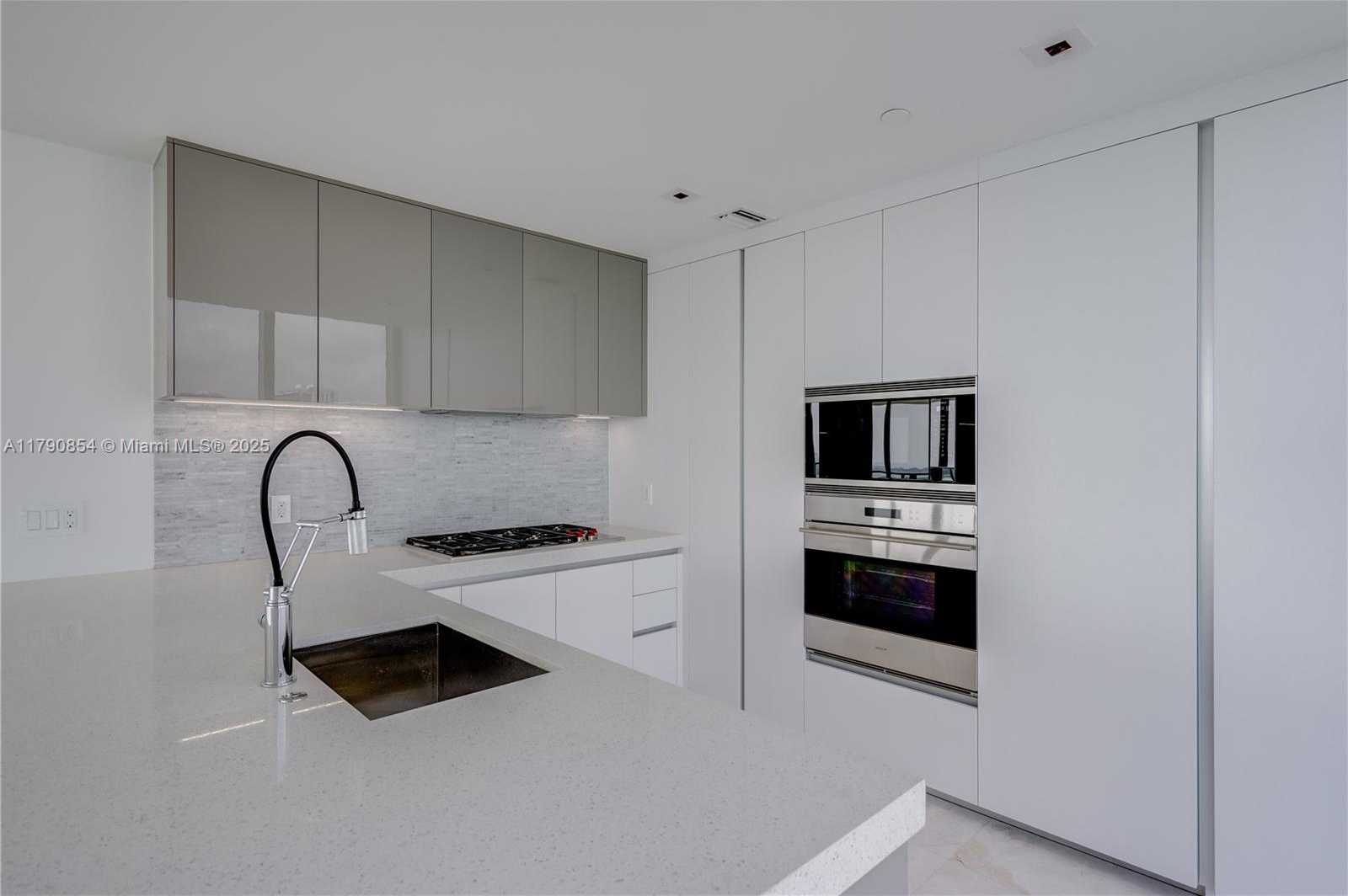 Small Image of 788 NORTH EAST 23 ST #3102, Miami Number 13