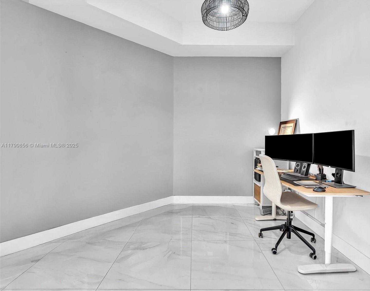Small Image of 888 BRICKELL KEY DR #2709, Miami Number 17