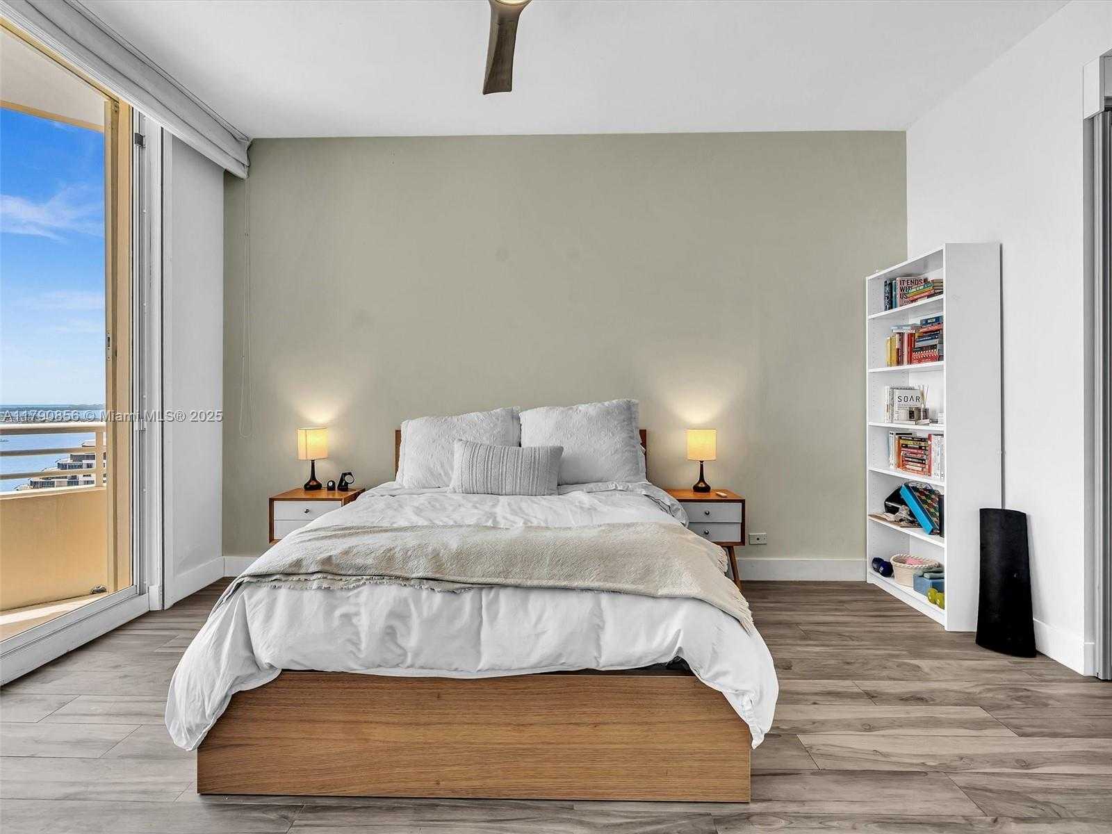 Small Image of 888 BRICKELL KEY DR #2709, Miami Number 22