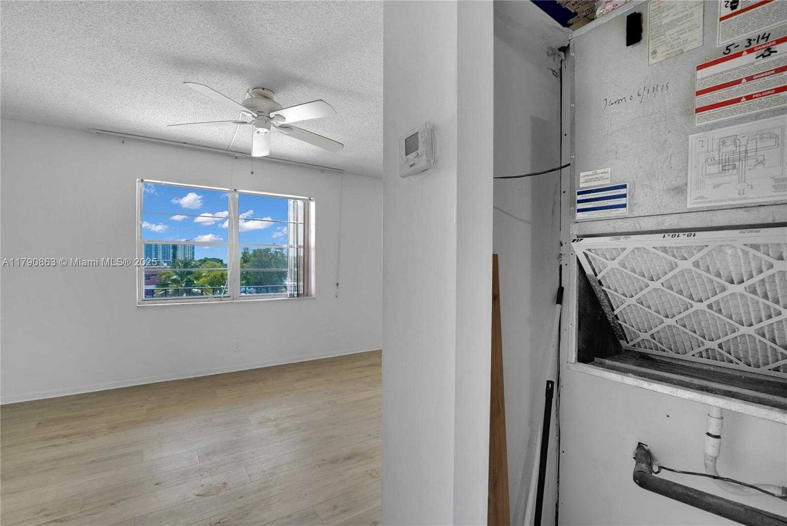 Small Image of 2145 PIERCE ST #418, Hollywood Number 22