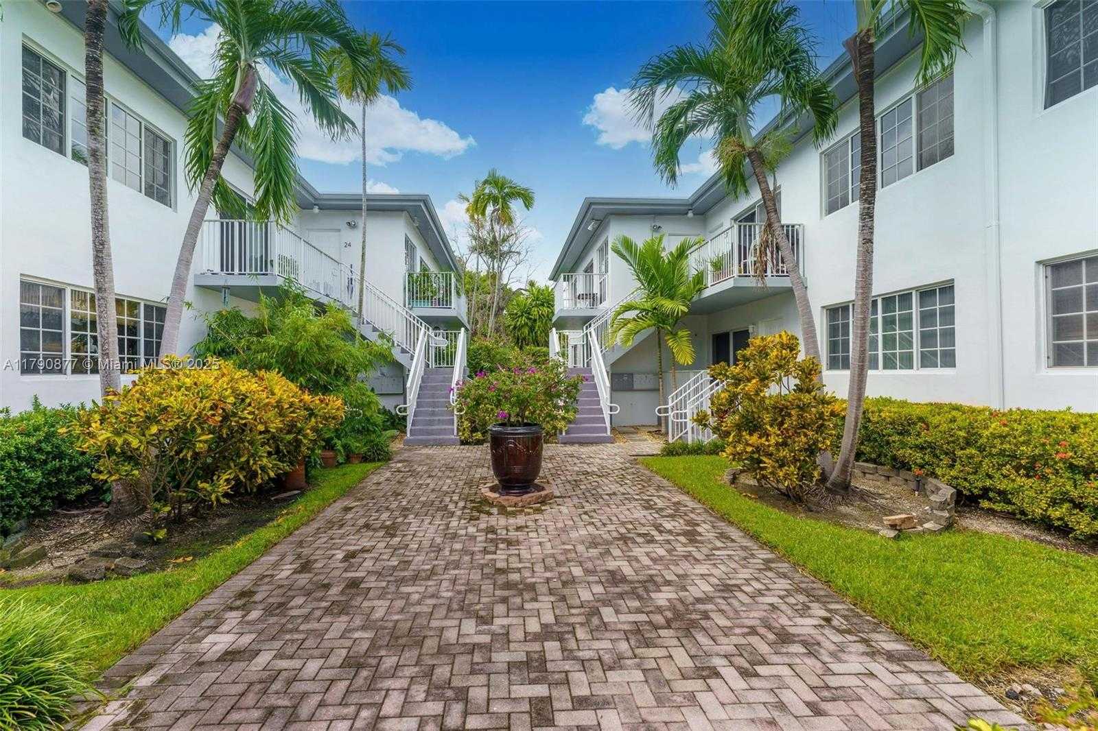 Small Image of 9280 BAY HARBOR TER ##26, Bay Harbor Islands Number 17