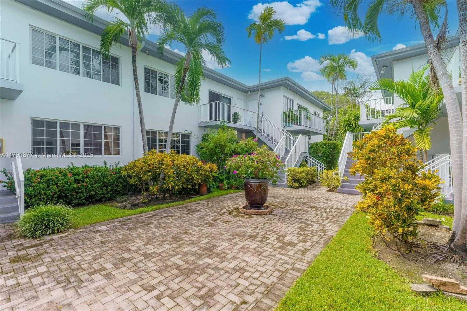 Small Image of 9280 BAY HARBOR TER ##26, Bay Harbor Islands Number 18