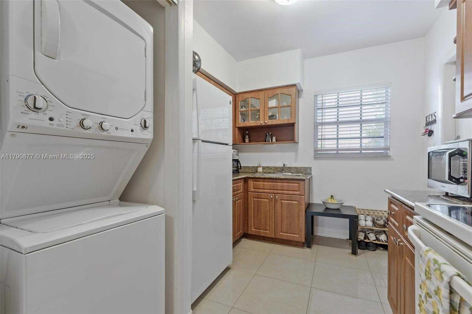 Small Image of 9280 BAY HARBOR TER ##26, Bay Harbor Islands Number 25