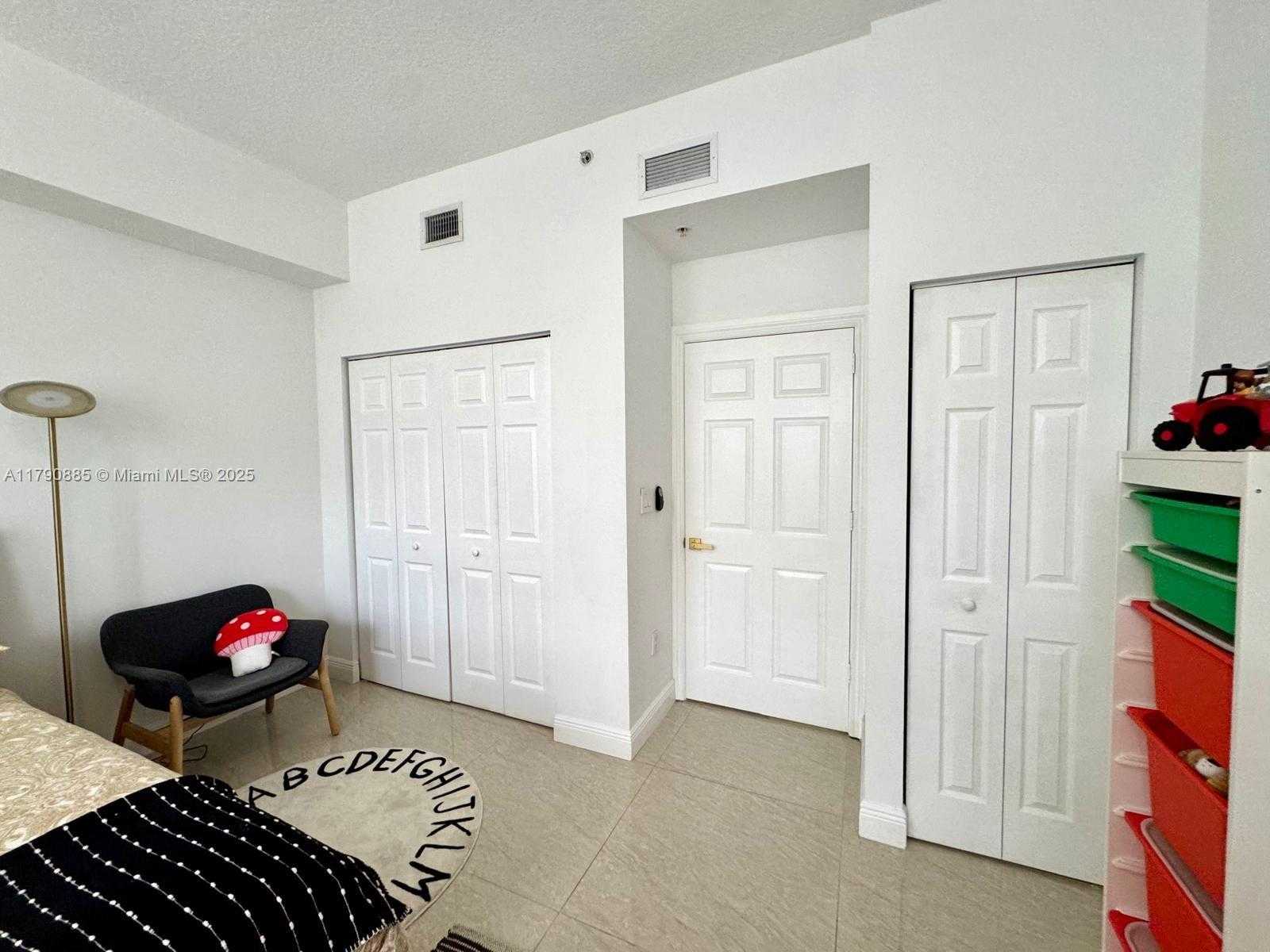 Small Image of 3001 NORTH EAST 185TH ST #225, Aventura Number 35