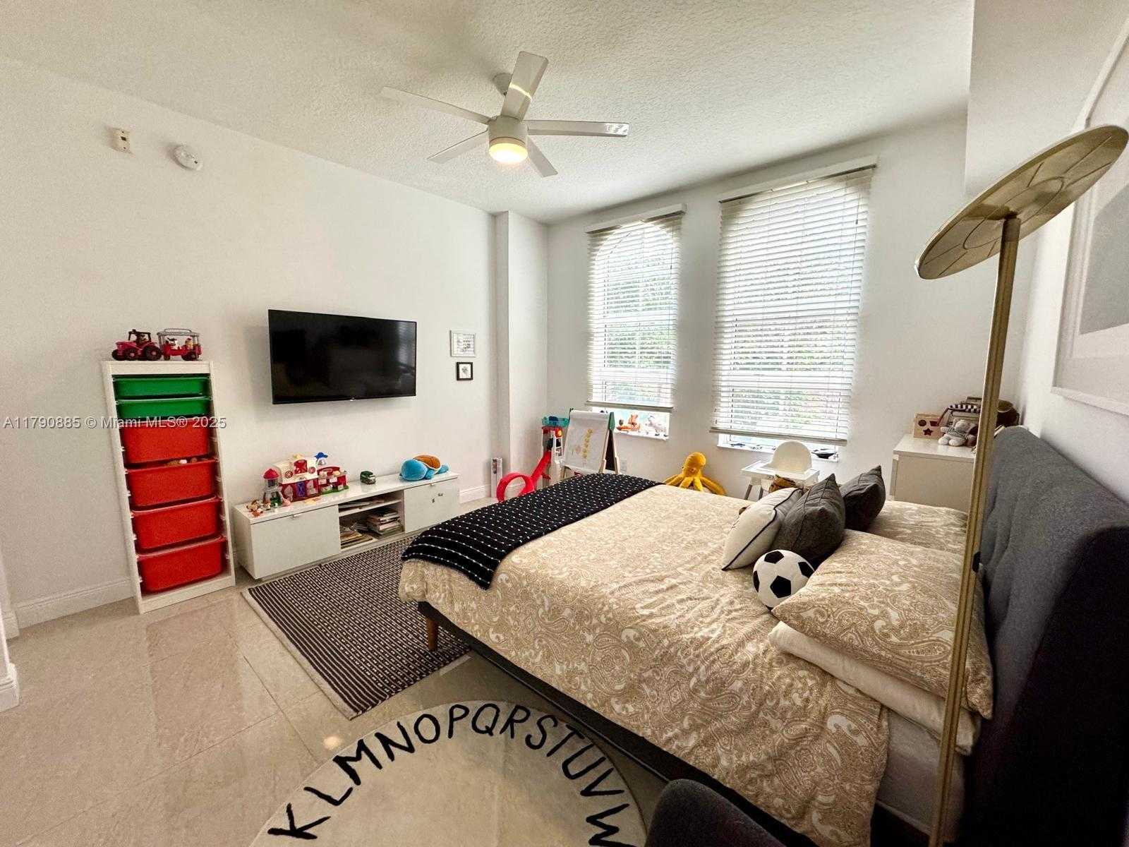 Small Image of 3001 NORTH EAST 185TH ST #225, Aventura Number 36