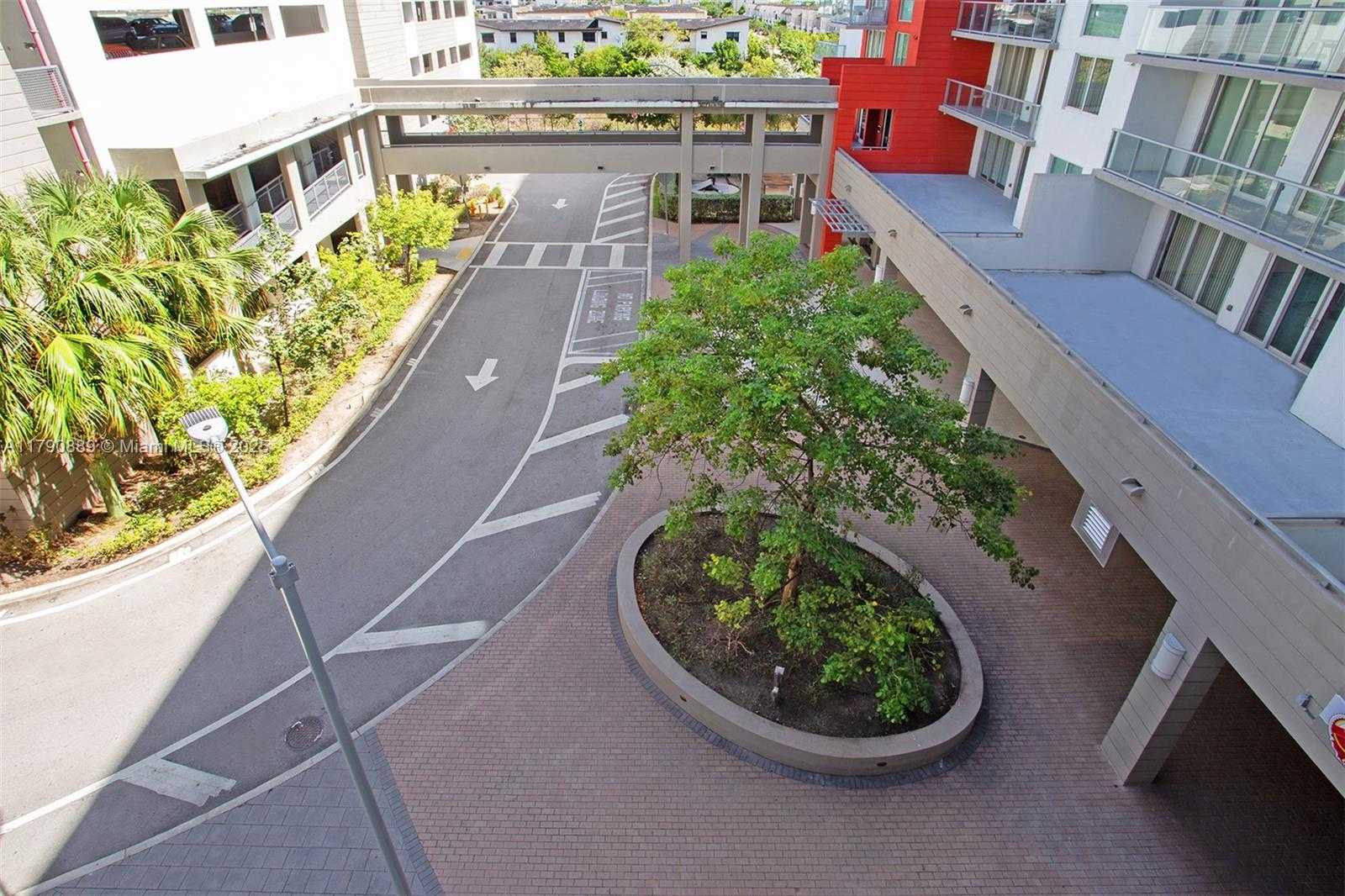 Small Image of 7825 NORTH WEST 107TH AVE #417, Doral Number 42