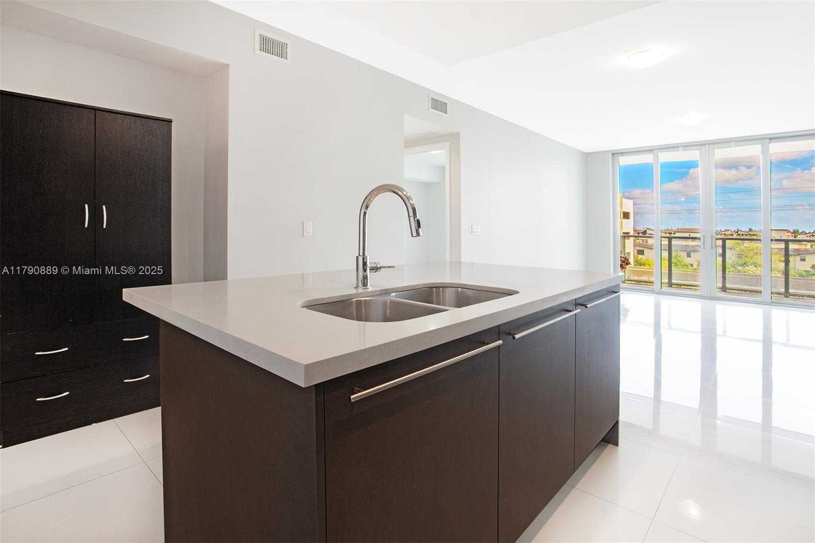Small Image of 7825 NORTH WEST 107TH AVE #417, Doral Number 5