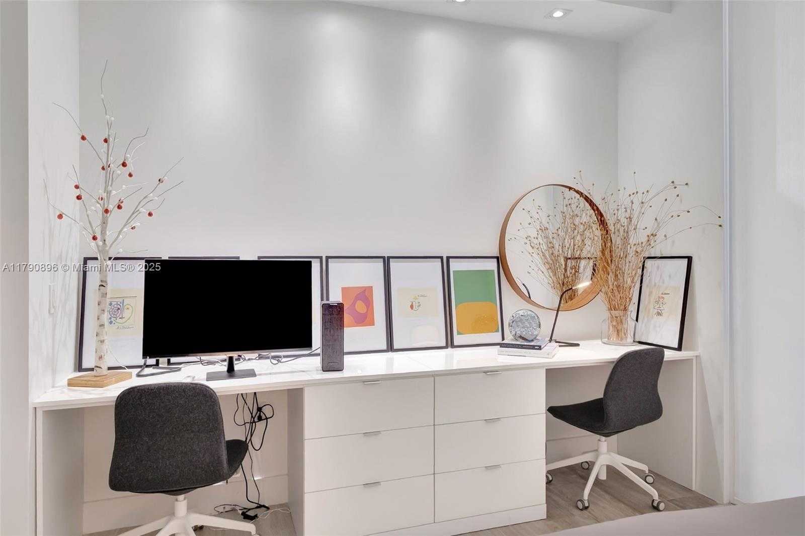 Small Image of 55 SE 9th St, Miami, FL 33131, USA Number 27