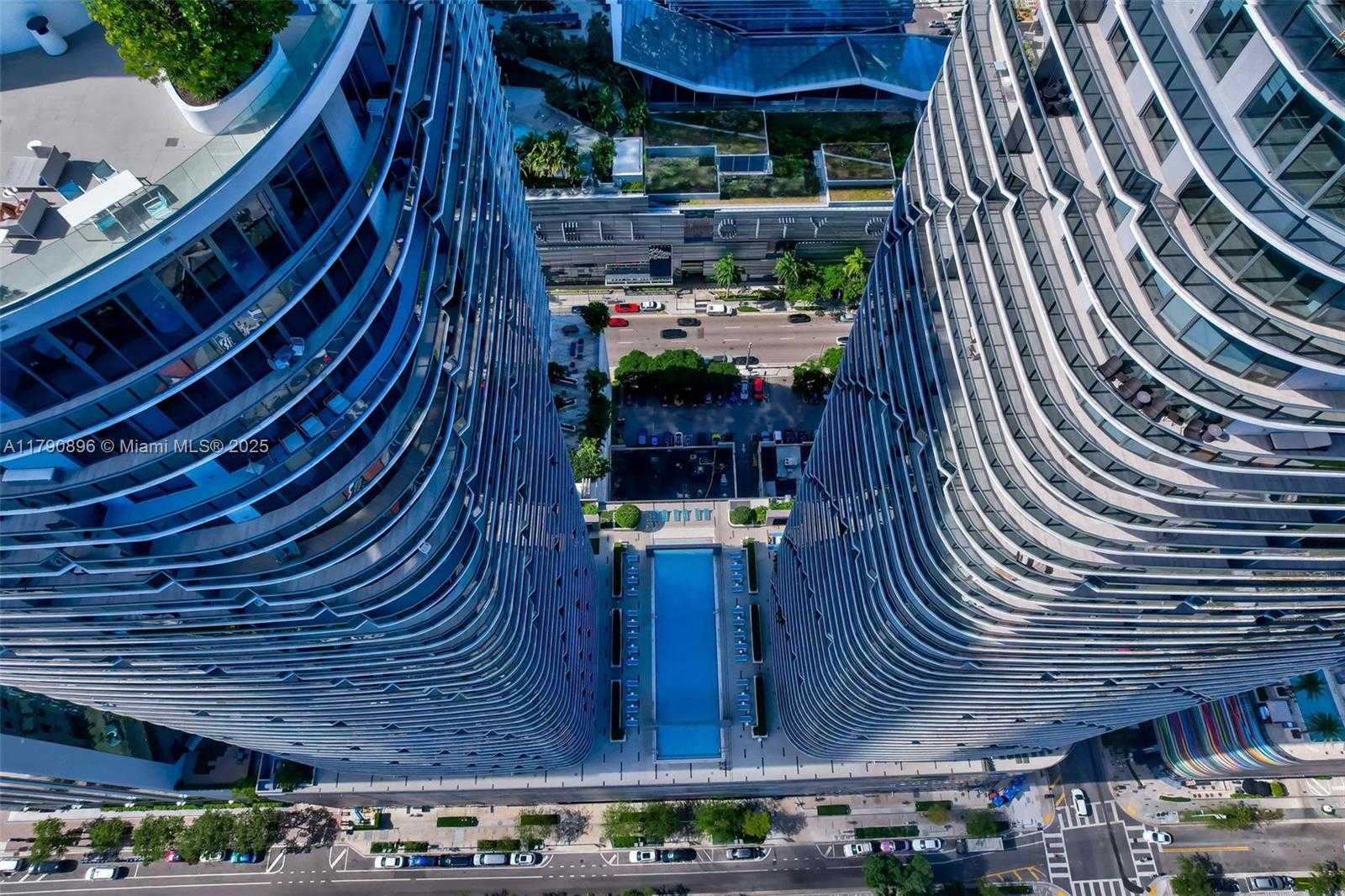 Small Image of 55 SE 9th St, Miami, FL 33131, USA Number 45