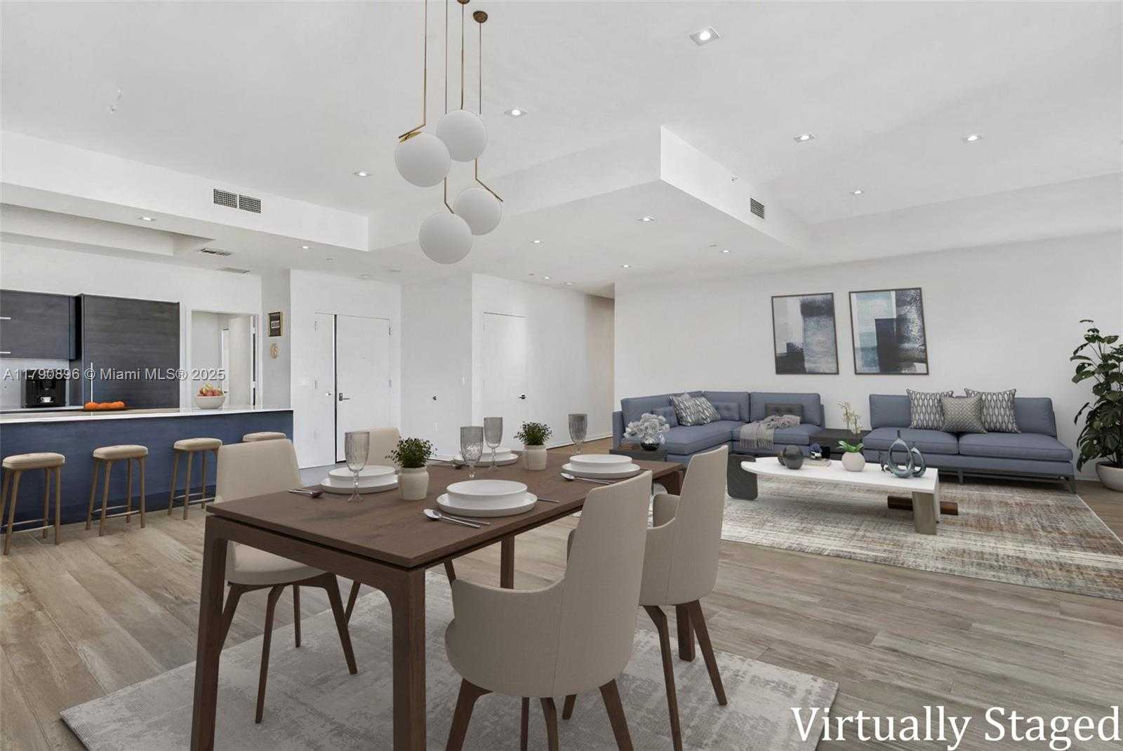 Small Image of 55 SE 9th St, Miami, FL 33131, USA Number 5