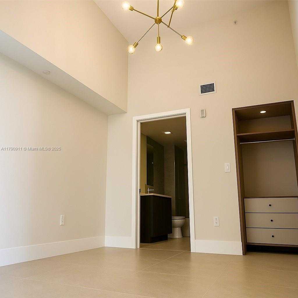 Small Image of 488 NORTH EAST 18TH ST #1209, Miami Number 5