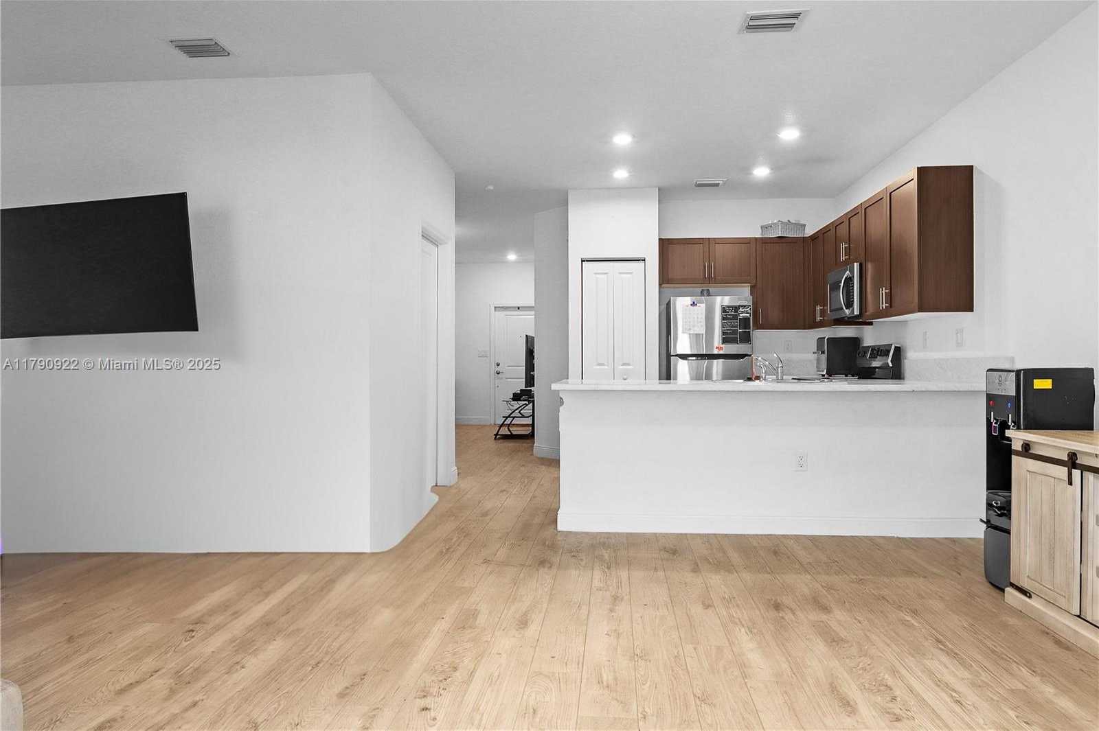 Small Image of 1434 SOUTH WEST 54TH AVE, North Lauderdale Number 31