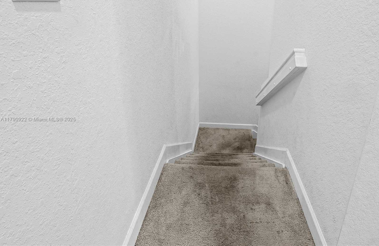 Small Image of 1434 SOUTH WEST 54TH AVE, North Lauderdale Number 33