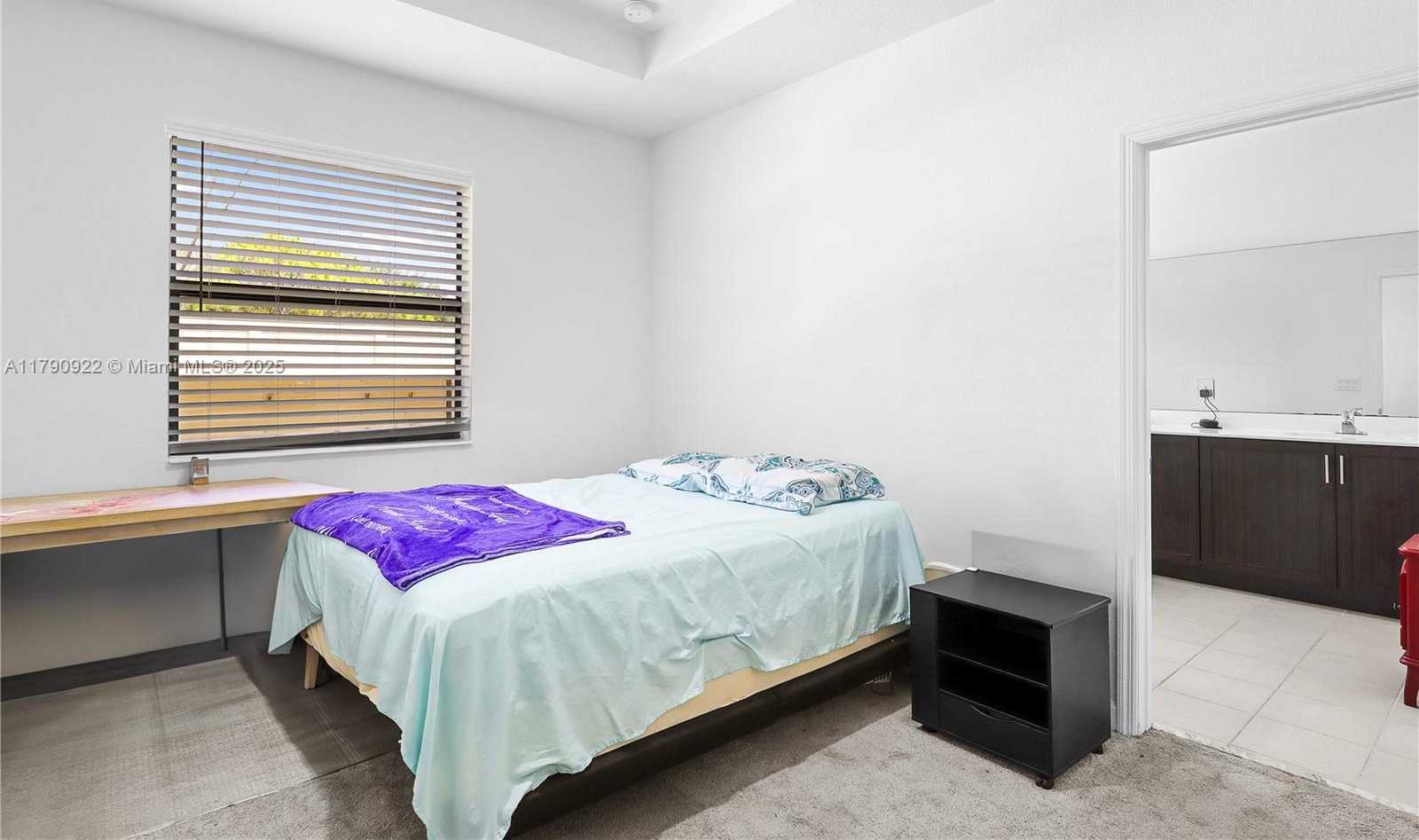 Small Image of 1434 SOUTH WEST 54TH AVE, North Lauderdale Number 36