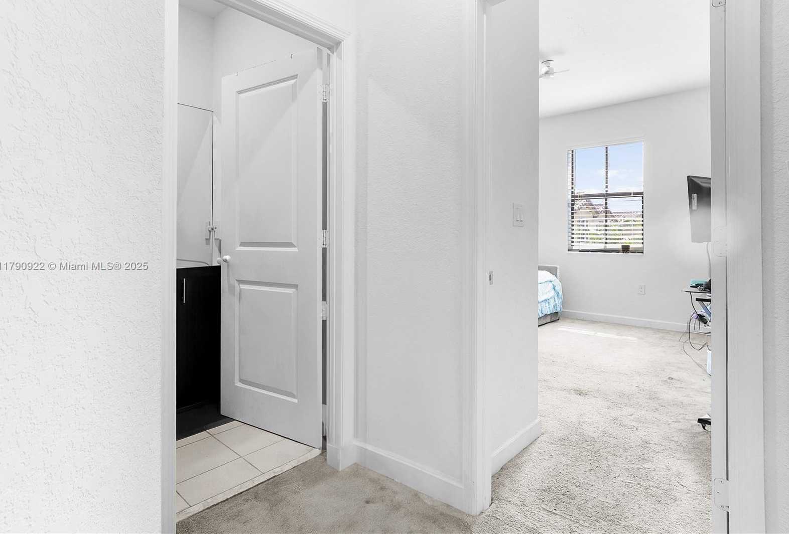 Small Image of 1434 SOUTH WEST 54TH AVE, North Lauderdale Number 54