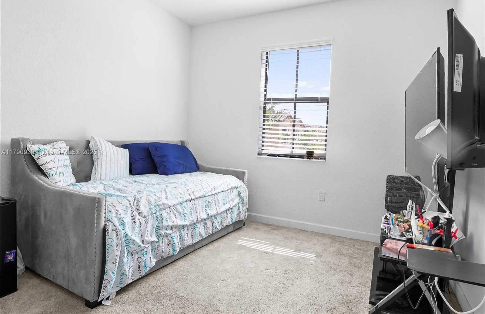 Small Image of 1434 SOUTH WEST 54TH AVE, North Lauderdale Number 55