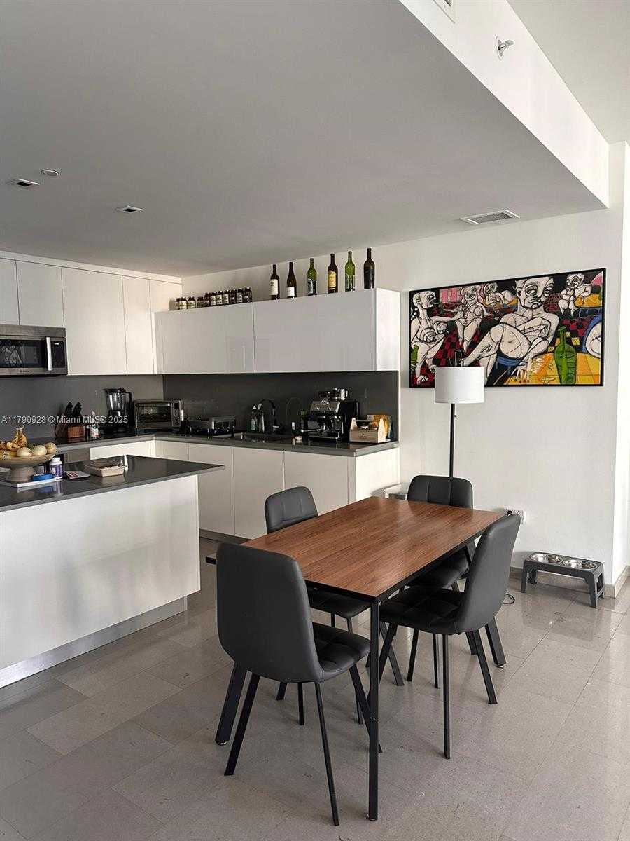 Small Image of 88 SOUTH WEST 7TH ST #810, Miami Number 2