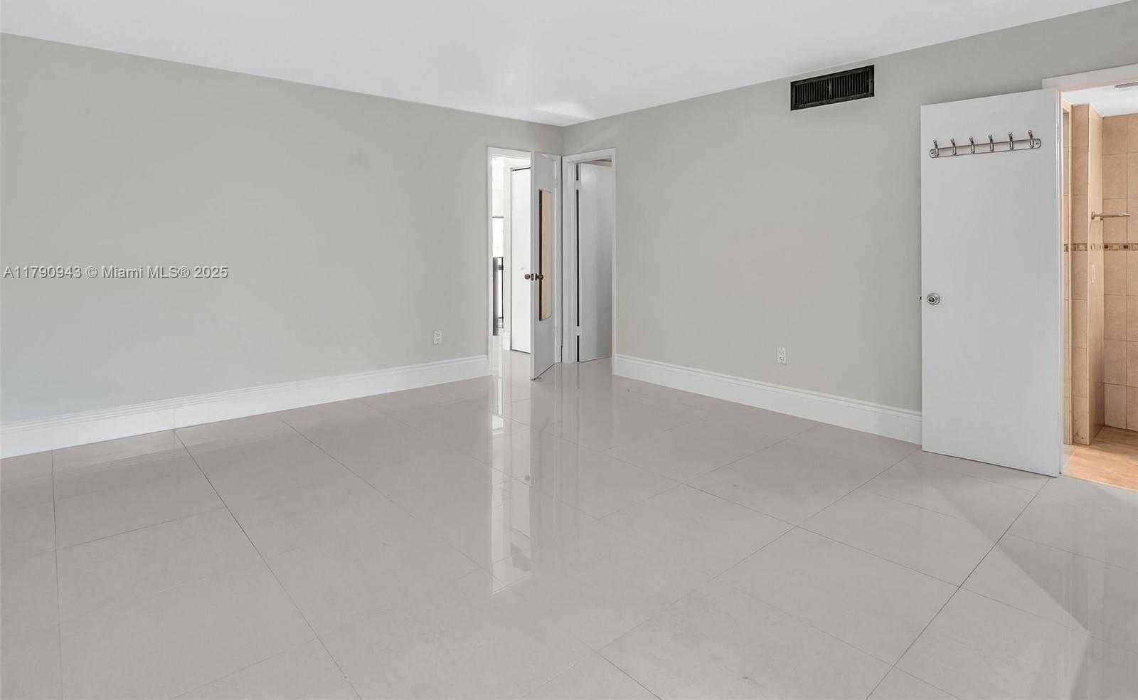 Small Image of 2400 BRICKELL AVE #306D, Miami Number 16