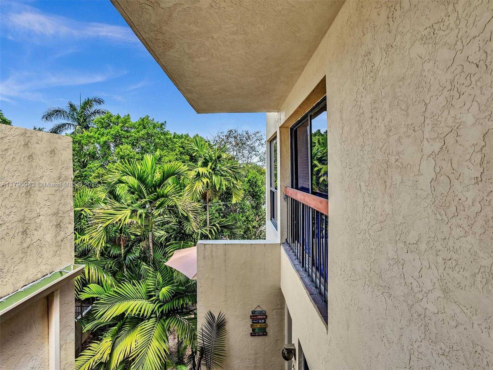 Small Image of 2400 BRICKELL AVE #306D, Miami Number 21