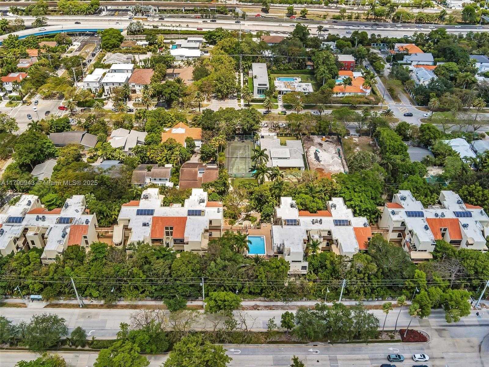 Small Image of 2400 BRICKELL AVE #306D, Miami Number 33