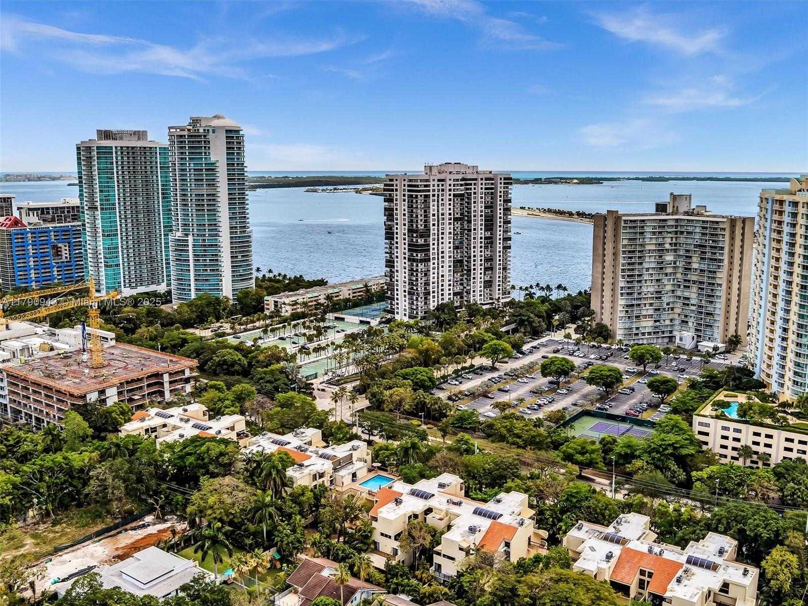 Small Image of 2400 BRICKELL AVE #306D, Miami Number 34