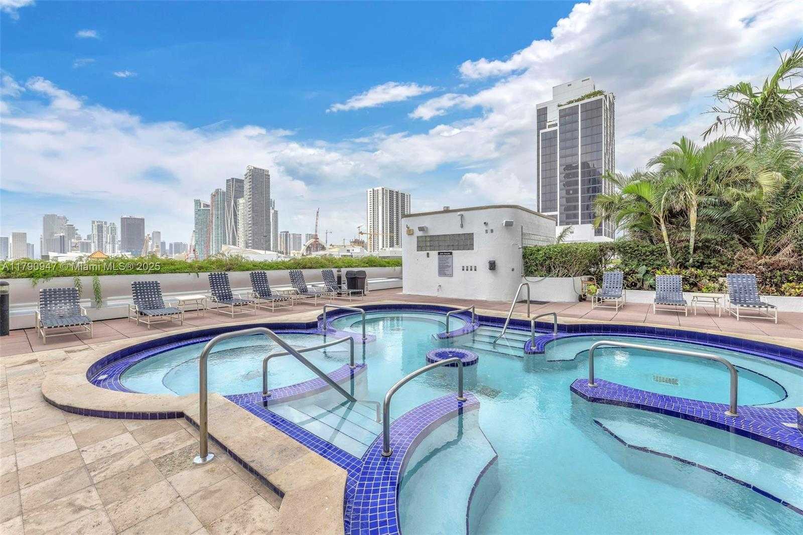 Small Image of 1717 NORTH BAYSHORE DR #A-3144, Miami Number 5