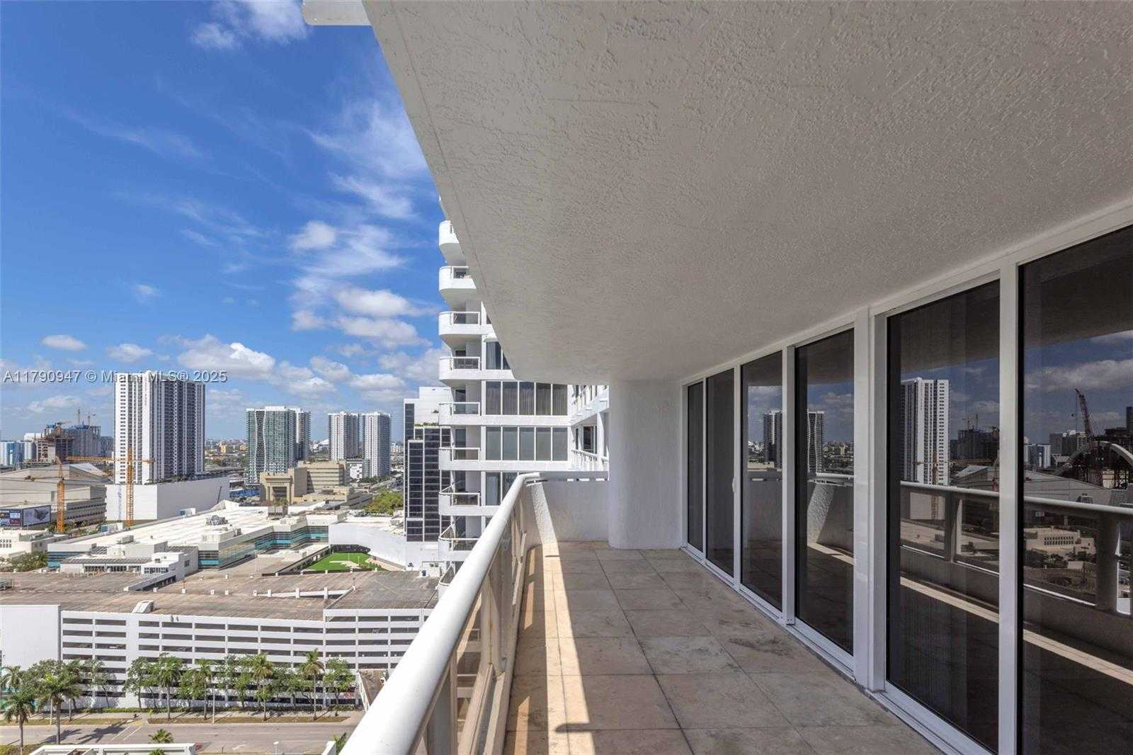 Small Image of 1717 NORTH BAYSHORE DR #A-3144, Miami Number 8