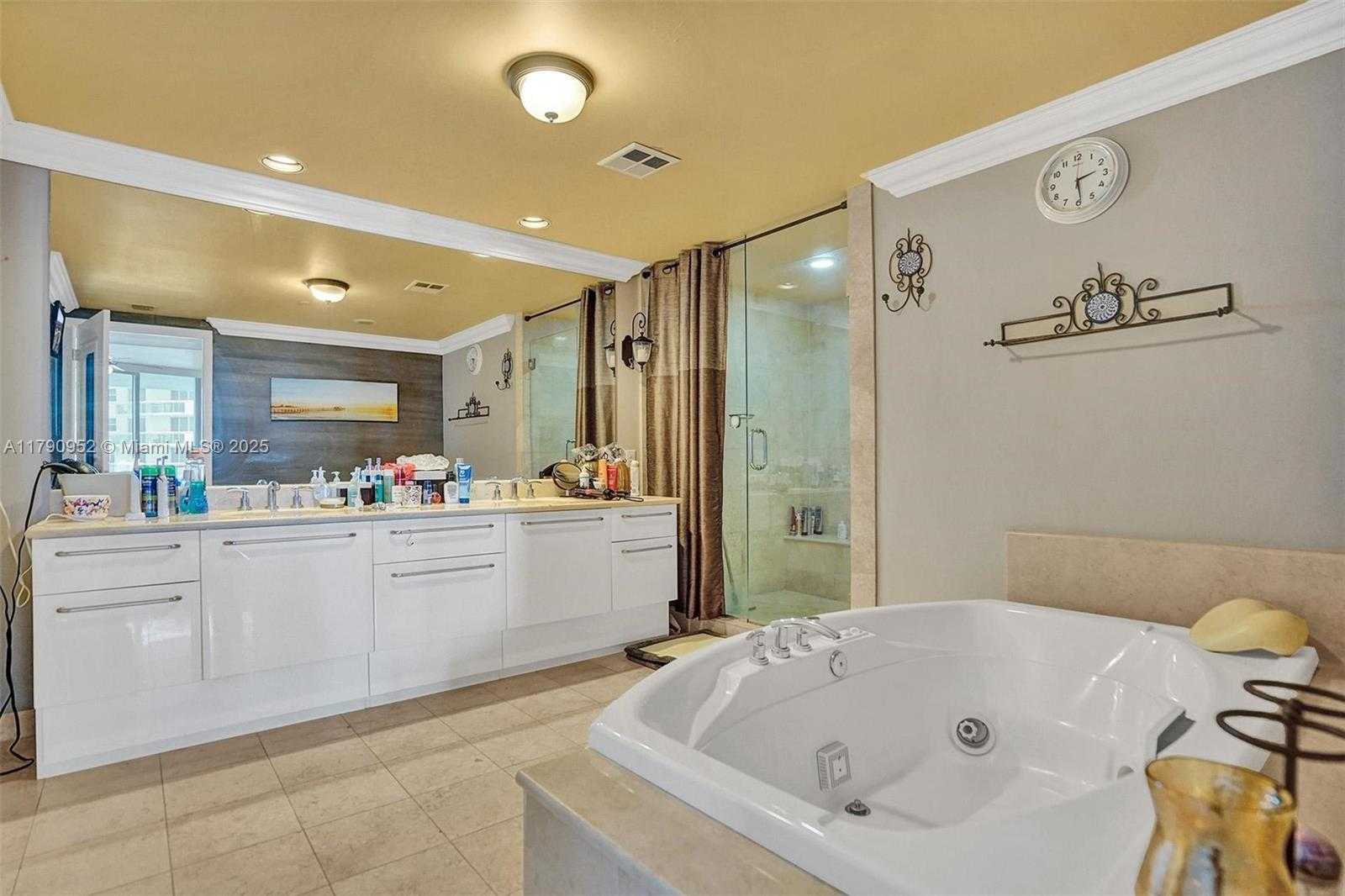 Small Image of 3101 SOUTH OCEAN DR #1003, Hollywood Number 10