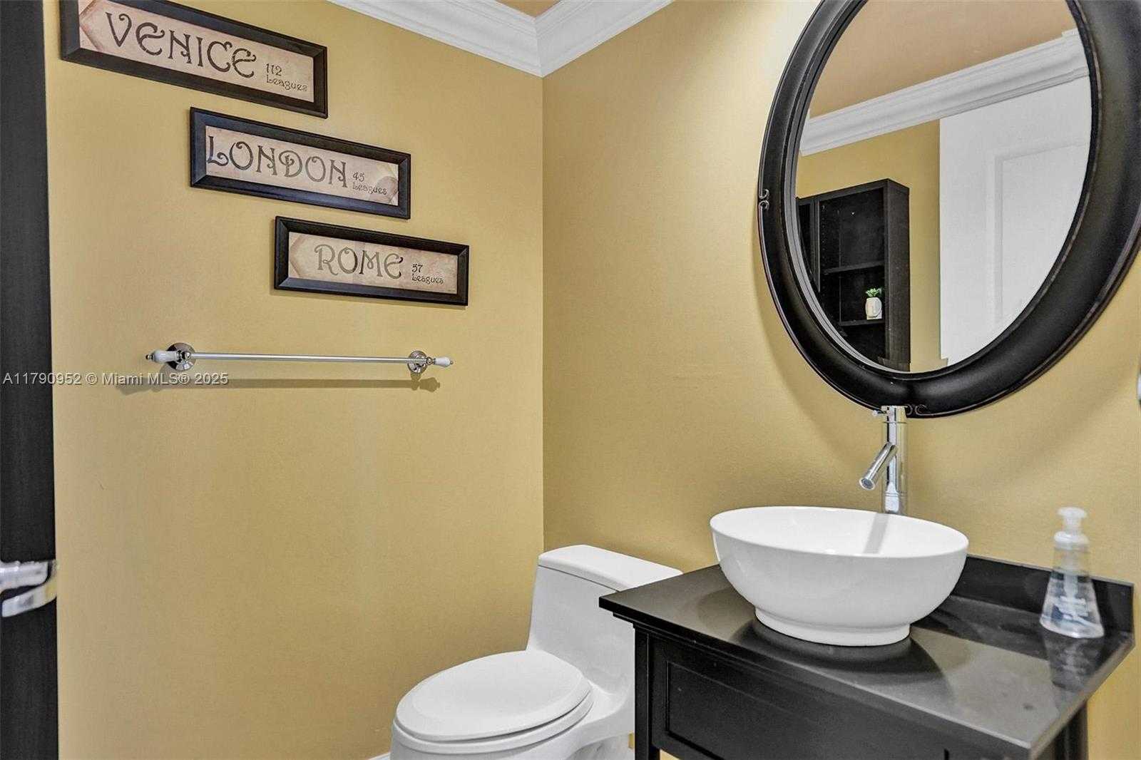 Small Image of 3101 SOUTH OCEAN DR #1003, Hollywood Number 15
