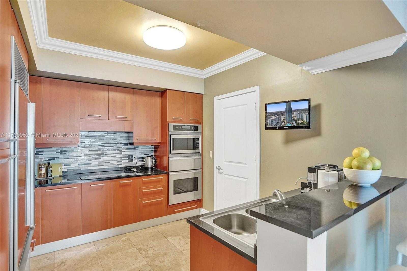 Small Image of 3101 SOUTH OCEAN DR #1003, Hollywood Number 18