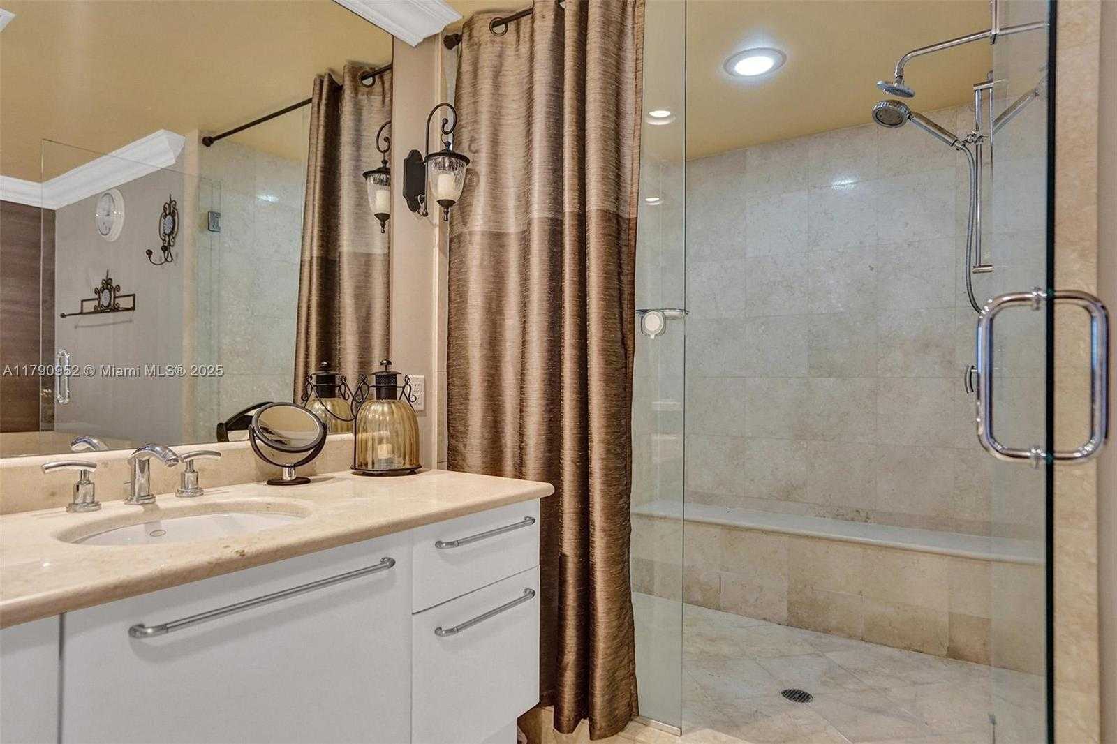 Small Image of 3101 SOUTH OCEAN DR #1003, Hollywood Number 23