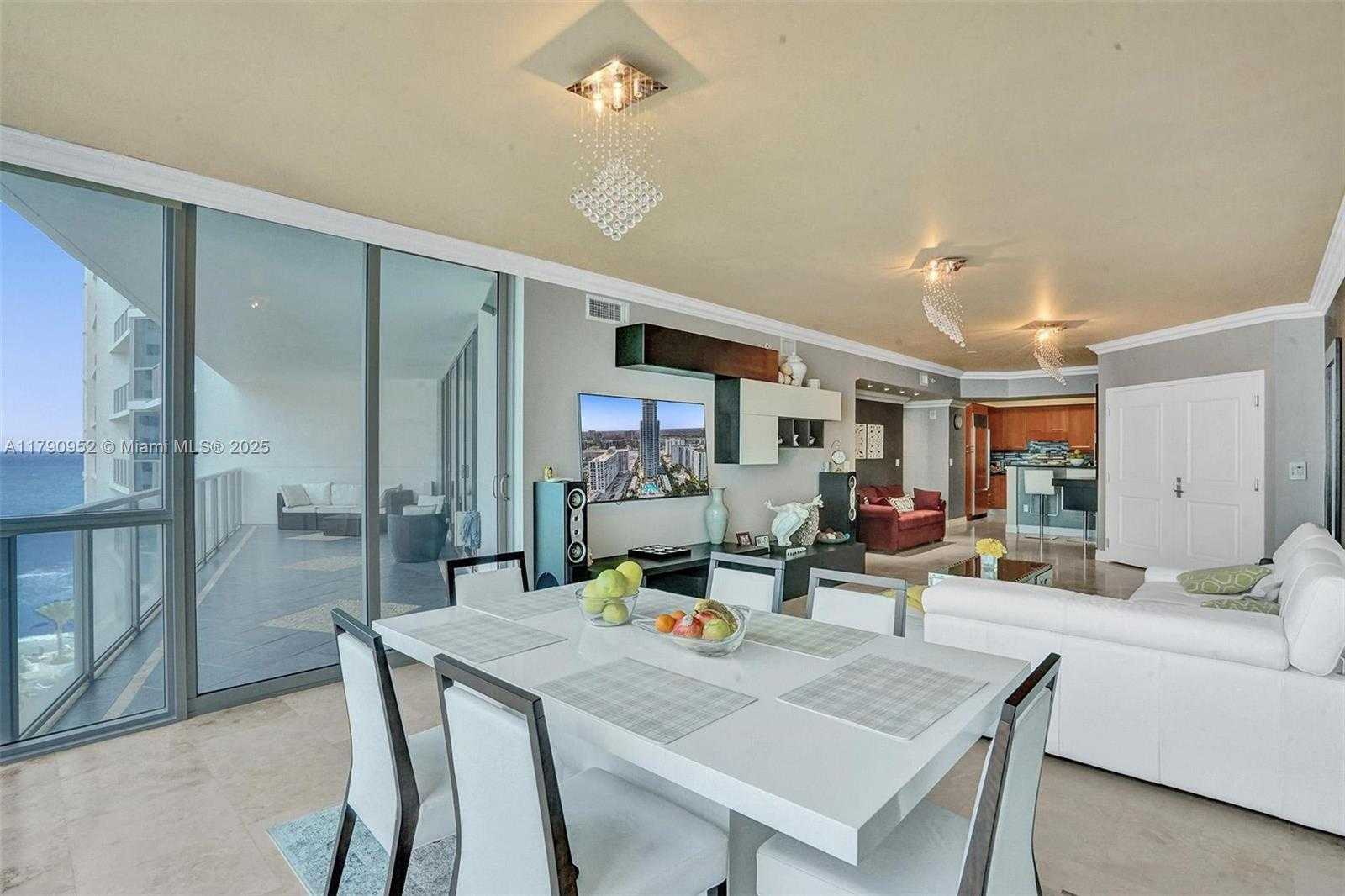 Small Image of 3101 SOUTH OCEAN DR #1003, Hollywood Number 37