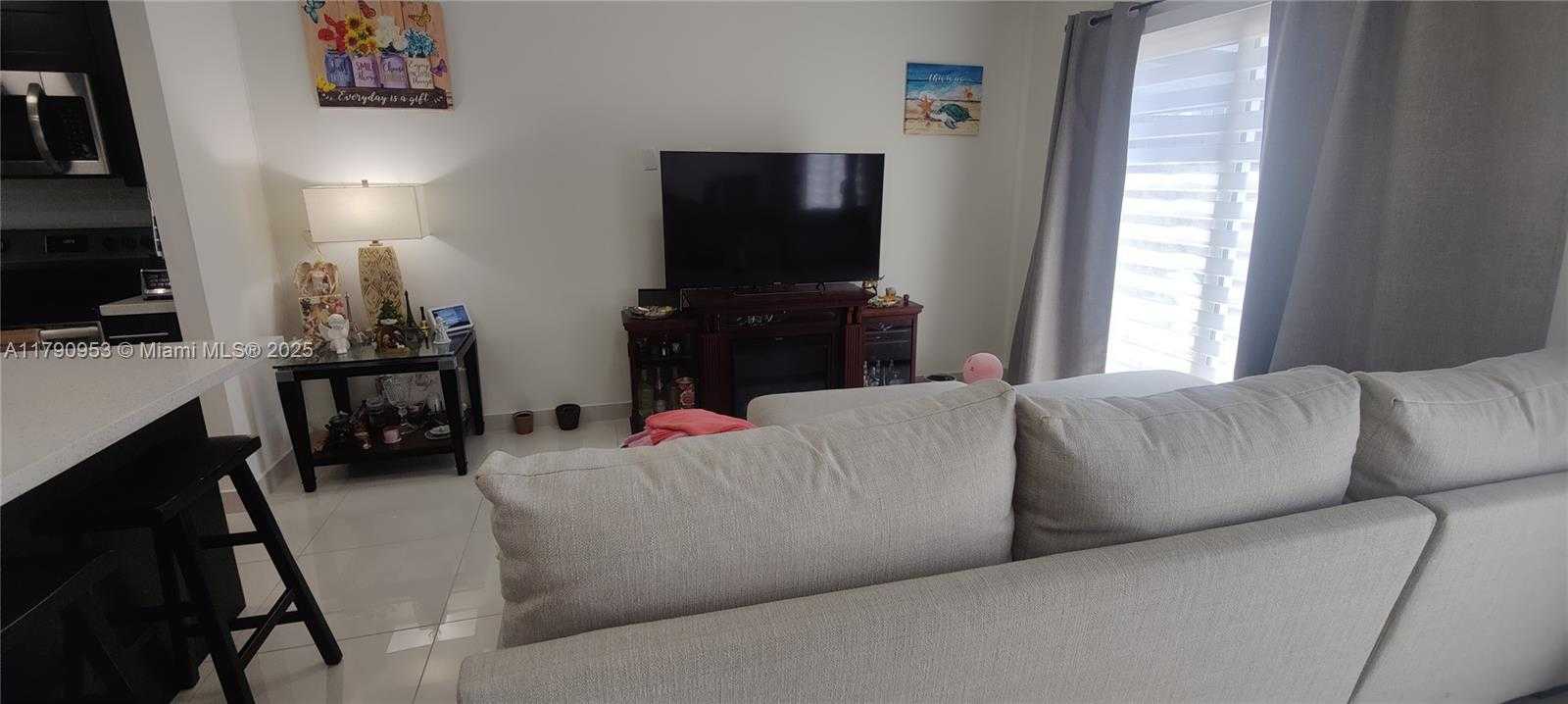 Small Image of 13721 SOUTH WEST 259TH LN, Homestead Number 20