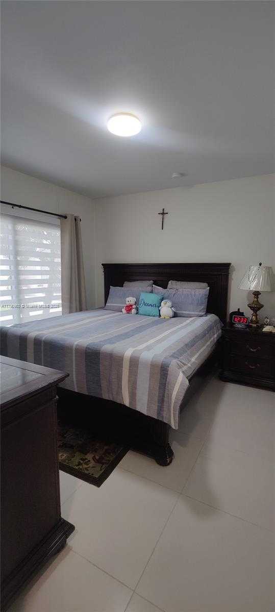 Small Image of 13721 SOUTH WEST 259TH LN, Homestead Number 21
