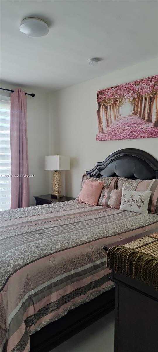 Small Image of 13721 SOUTH WEST 259TH LN, Homestead Number 28