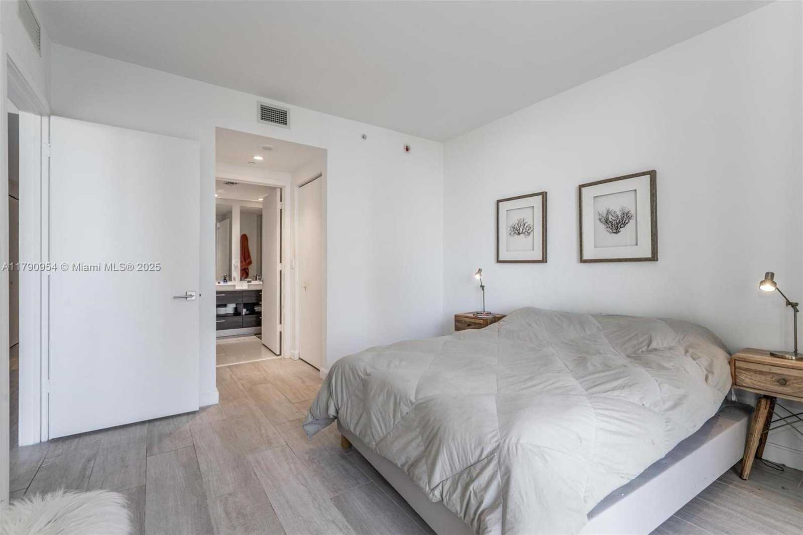 Small Image of 45 SOUTH WEST 9TH ST #1205, Miami Number 11