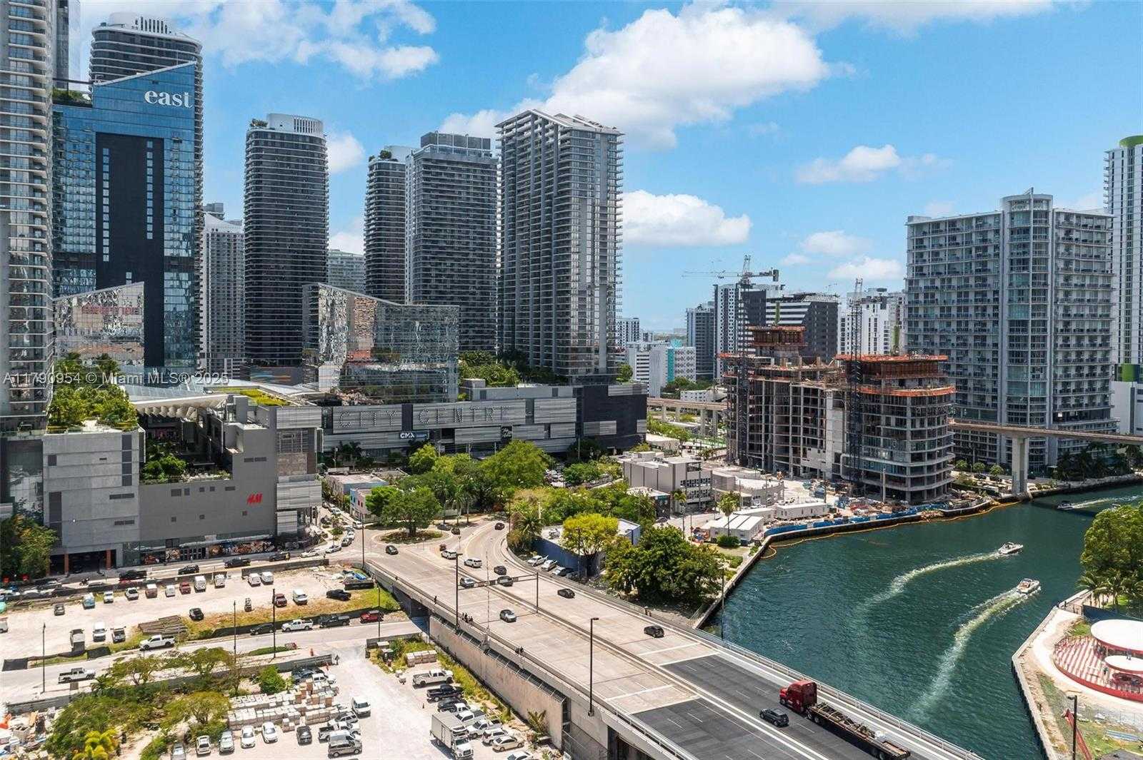 Small Image of 45 SOUTH WEST 9TH ST #1205, Miami Number 32