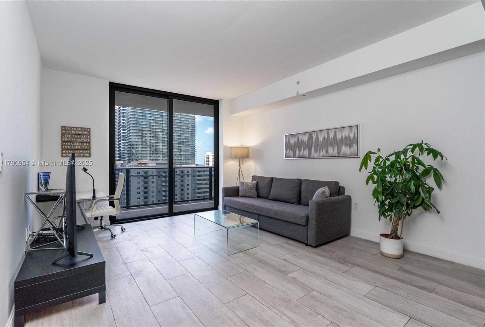 Small Image of 45 SOUTH WEST 9TH ST #1205, Miami Number 4