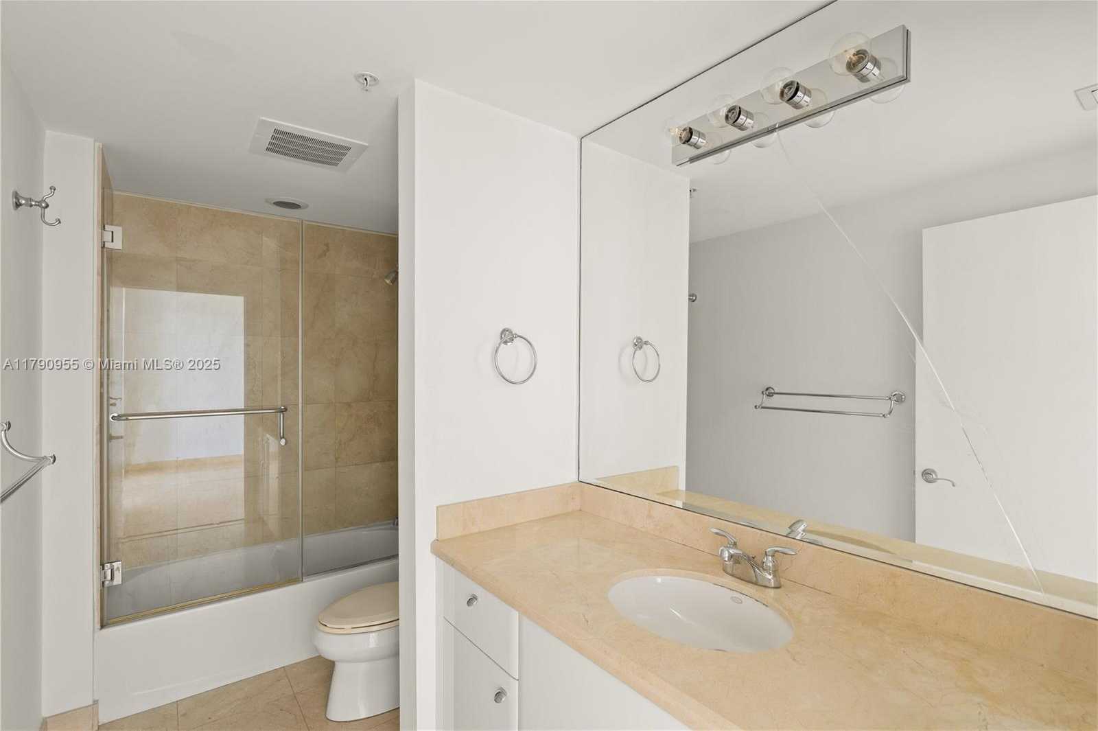Small Image of Aventura Number 30
