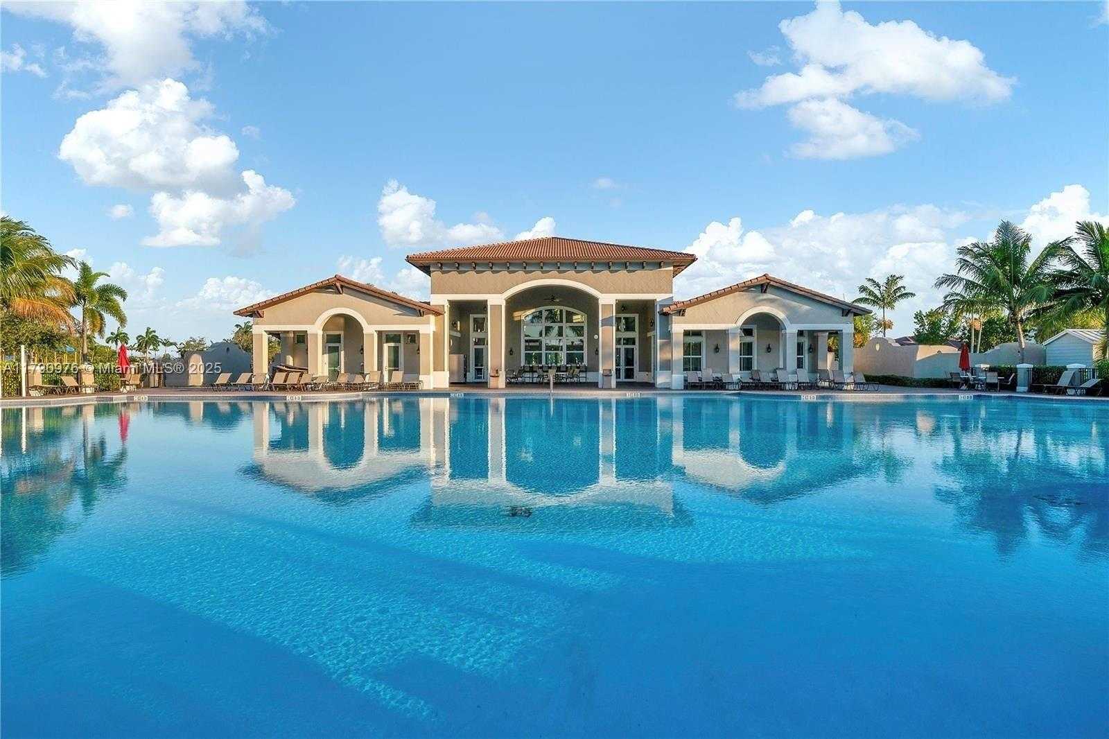 Small Image of 22364 SOUTH WEST 89TH PATH, Cutler Bay Number 28