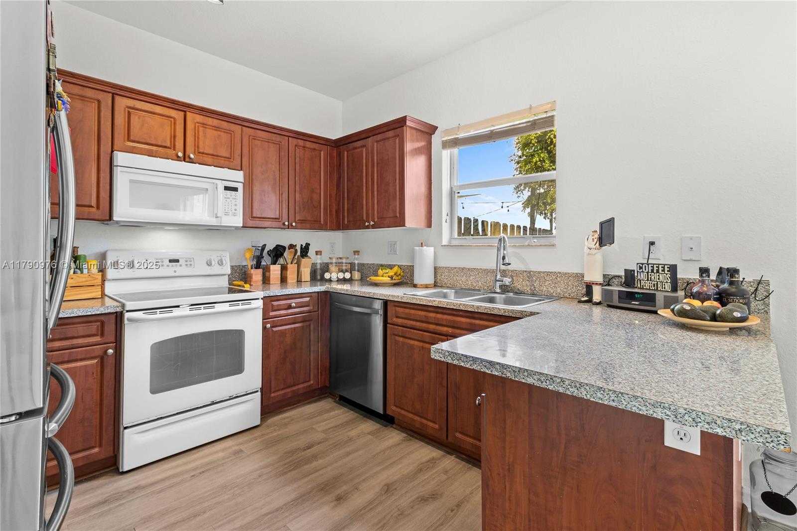 Small Image of 22364 SOUTH WEST 89TH PATH, Cutler Bay Number 6