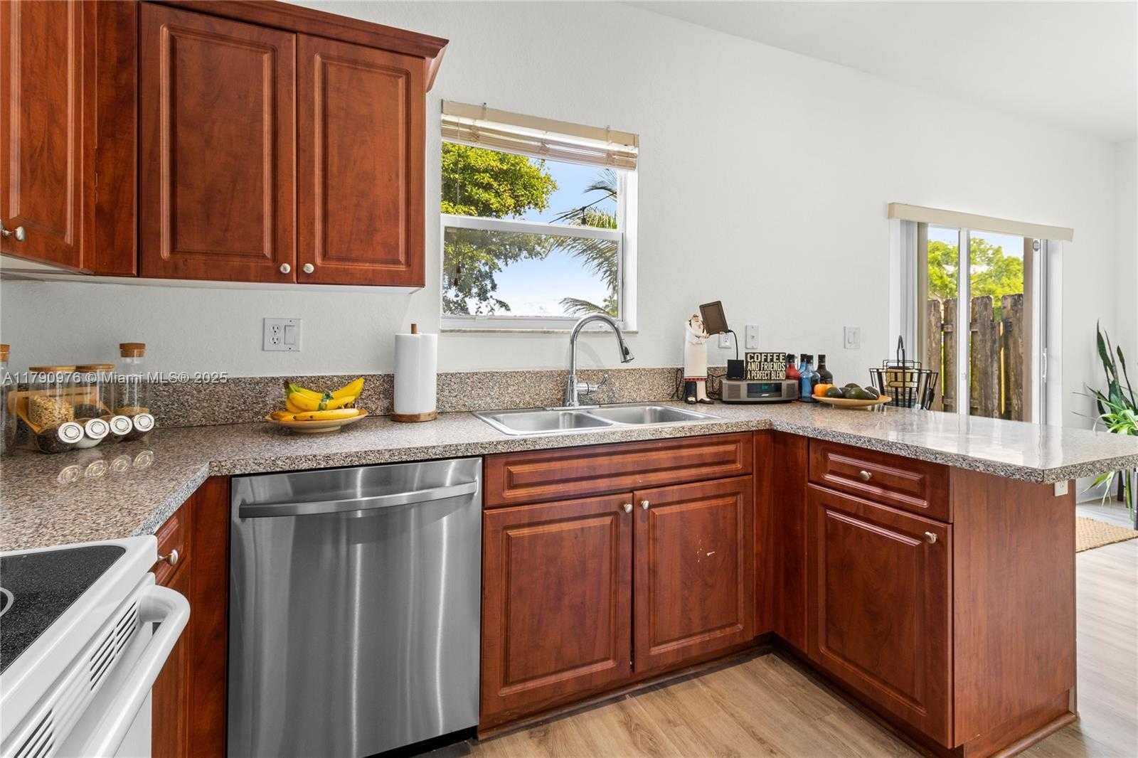 Small Image of 22364 SOUTH WEST 89TH PATH, Cutler Bay Number 7