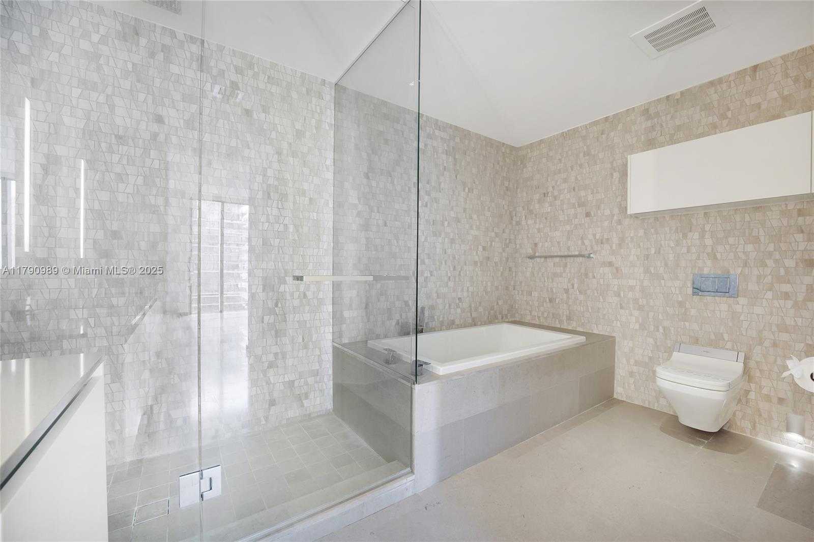 Small Image of 88 SOUTH WEST 7TH ST #1009, Miami Number 6