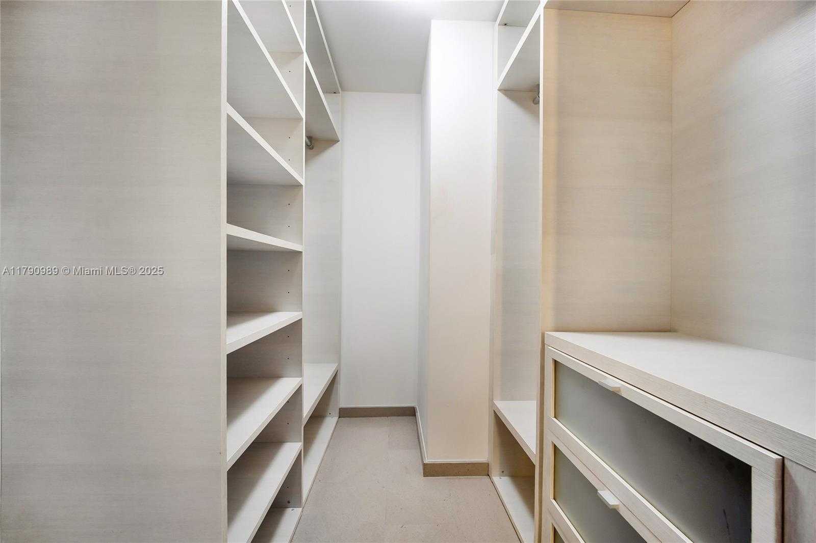 Small Image of 88 SOUTH WEST 7TH ST #1009, Miami Number 7